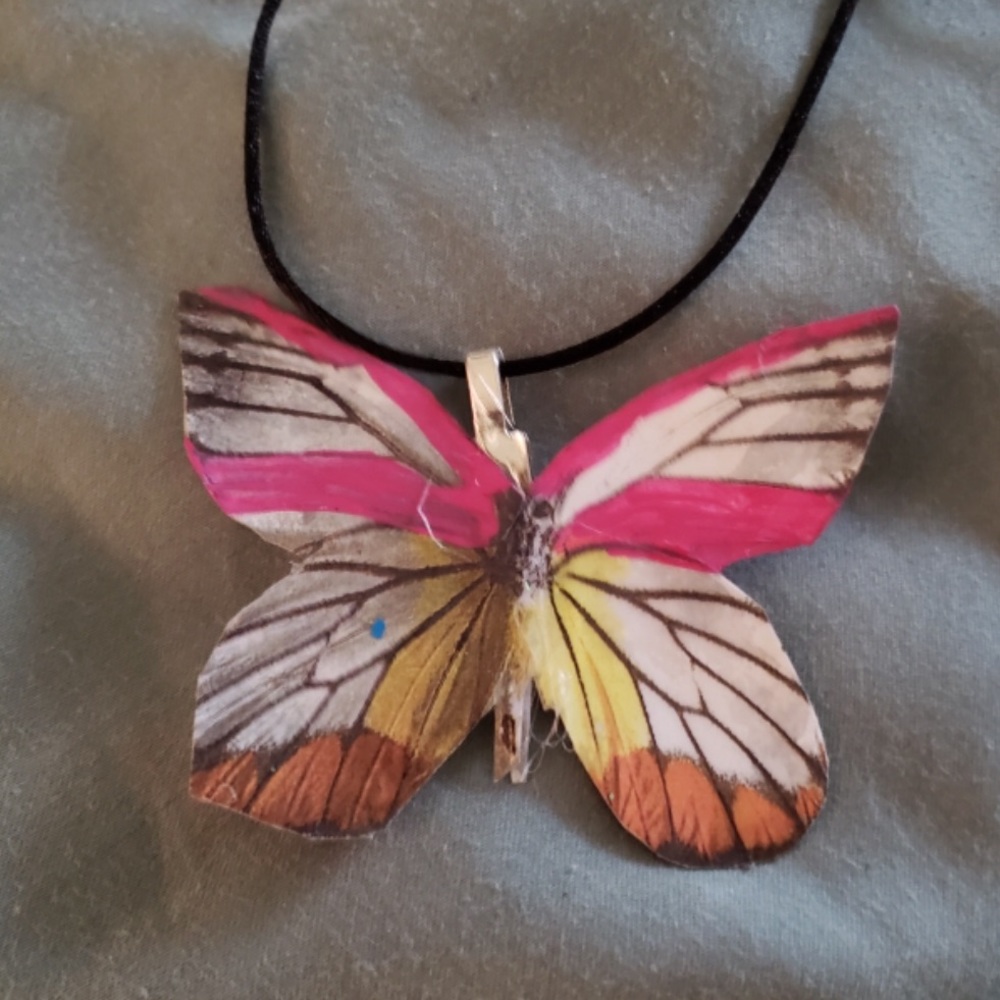 💕🤍Butterfly Necklace🤍💕
